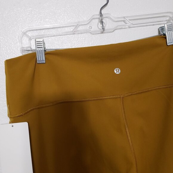 Lululemon Wunder Train Leggings - Picture 8 of 10